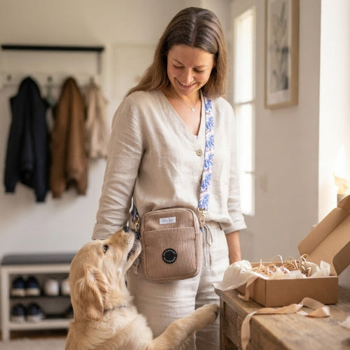 Gassi-Tasche CORD - Leckerlitasche mit Kotbeutelspender