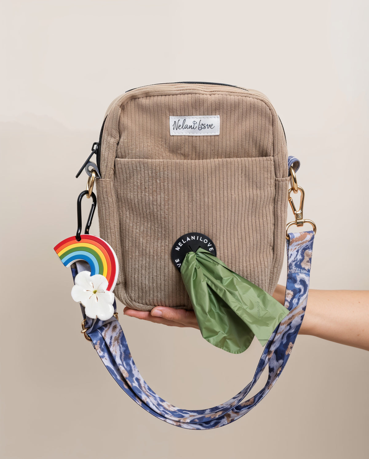 Gassi-Tasche CORD - Leckerlitasche mit Kotbeutelspender